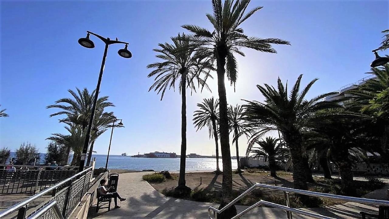 Enjoy The Sea And Pool In Playa De Las Americas Екстериор снимка
